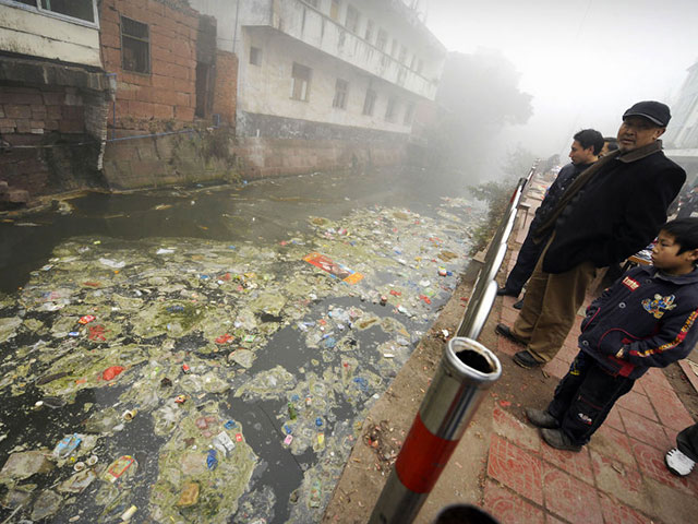 021-riviere-pollue-zhugao-sichuan