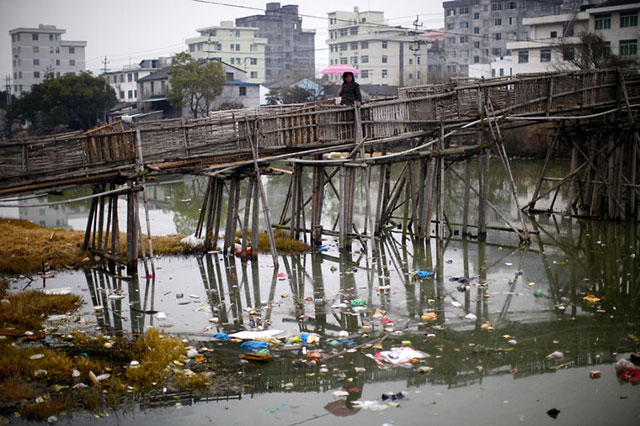 022-riviere-pollue-wenzhou-hejiang