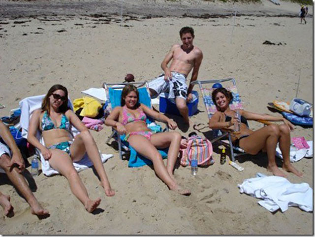 bikini photobomb