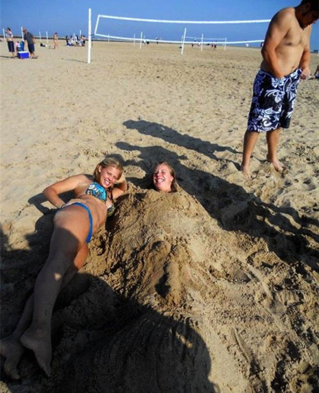 bikini photobomb