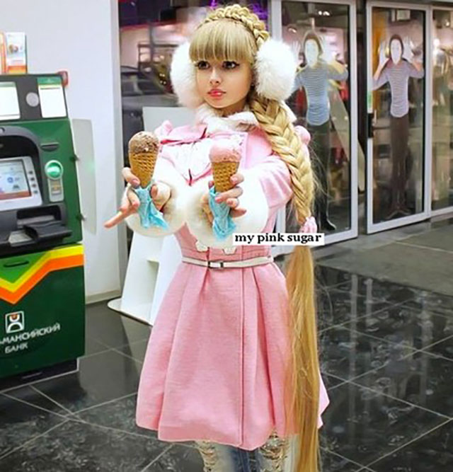 Angelica Kenova en barbie