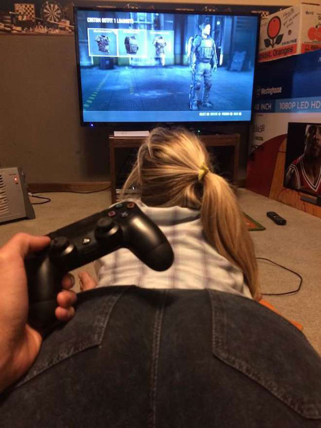 gamer-girl-(5)